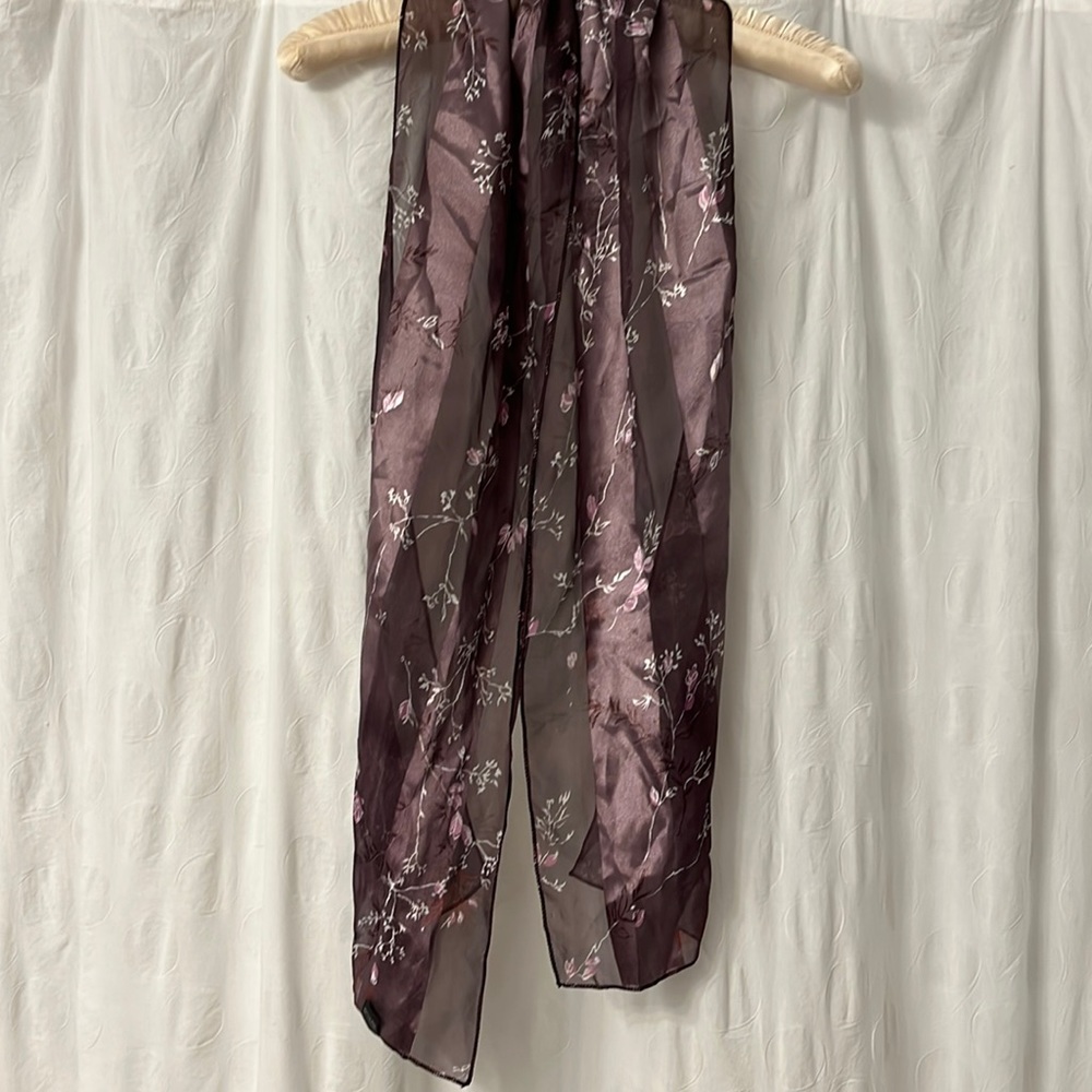 Oblong scarf